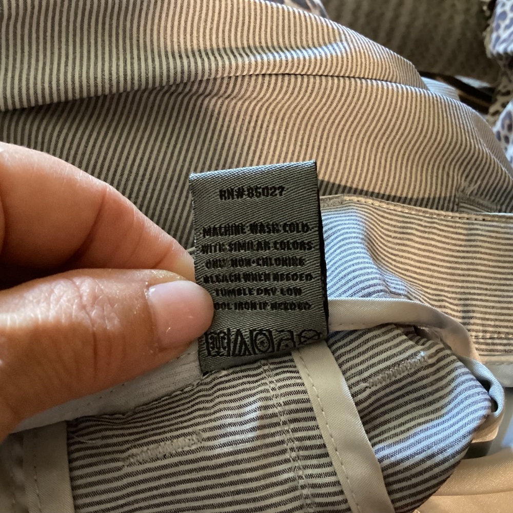 Men’s Lucky Brand Shorts Gray and White Striped Pockets Size 36” Inseam 10” EUC - Picture 10 of 11